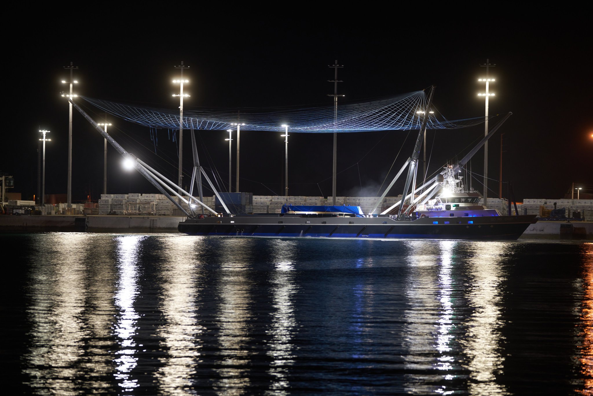 Ships with Falcon 9 fairing flaps arrived at Port Canaveral after the Starlink-7 mission - Spacex, Head fairing, Space, Falcon 9, Longpost