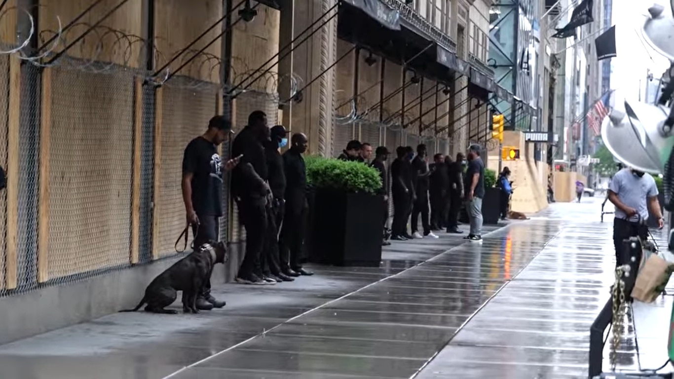 Saks department store security. NY - USA, Security, Department store