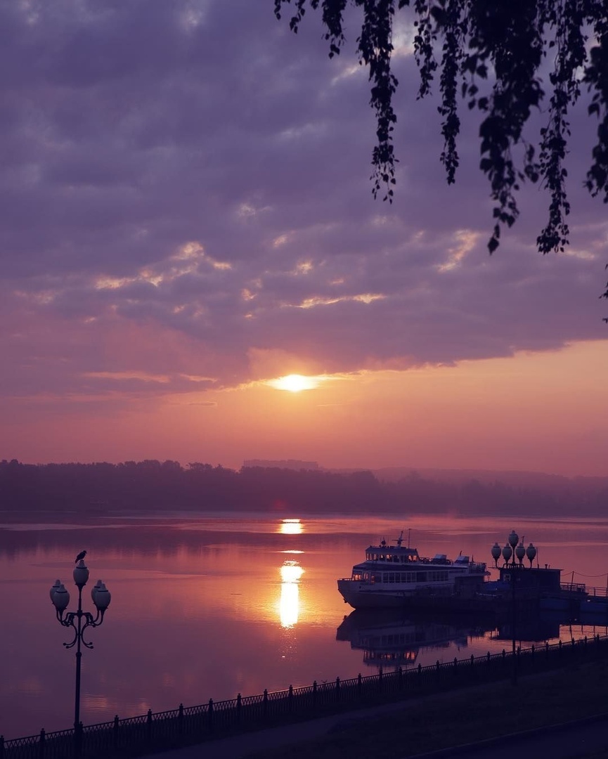 Rybinsk - The photo, Russia, Rybinsk, River, Nature, Sunset, Summer, Motor ship, Longpost