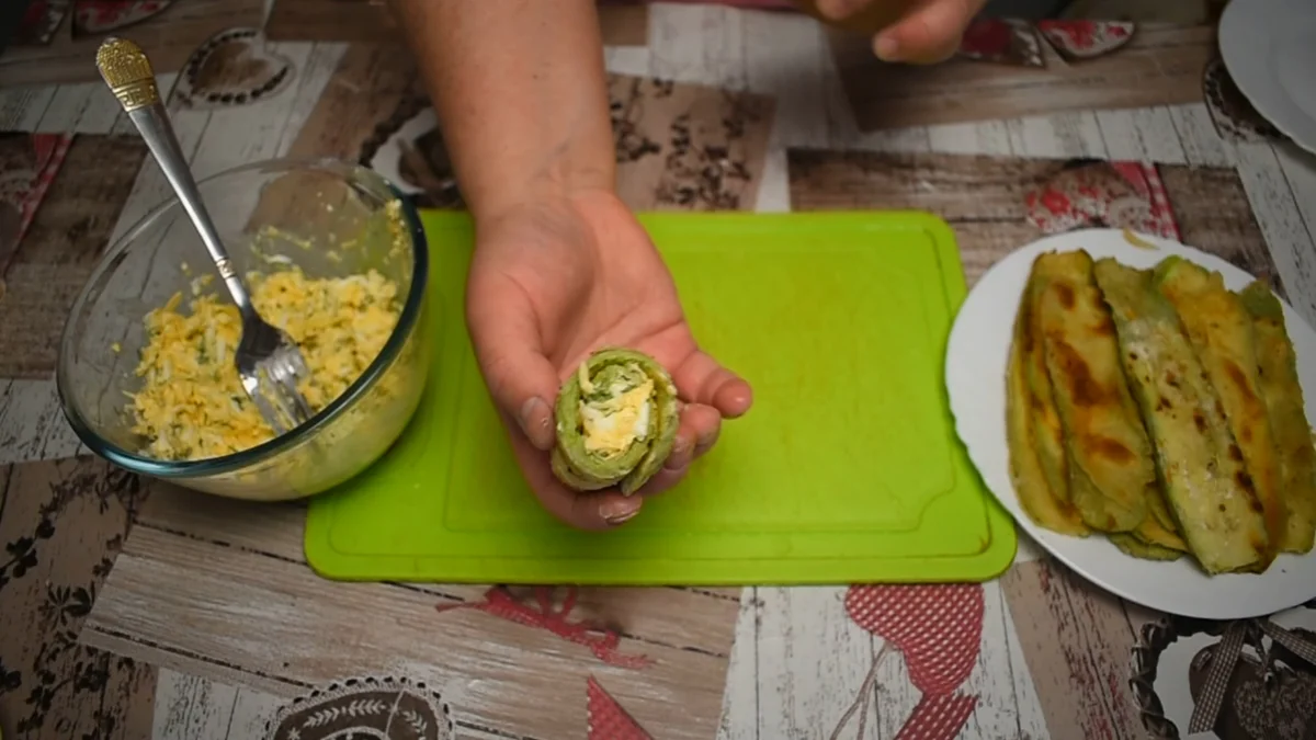 Zucchini rolls with filling A quick appetizer for the holiday table - My, Food, Snack, Cooking, Recipe, Video recipe, Zucchini, Dish, Video, Longpost