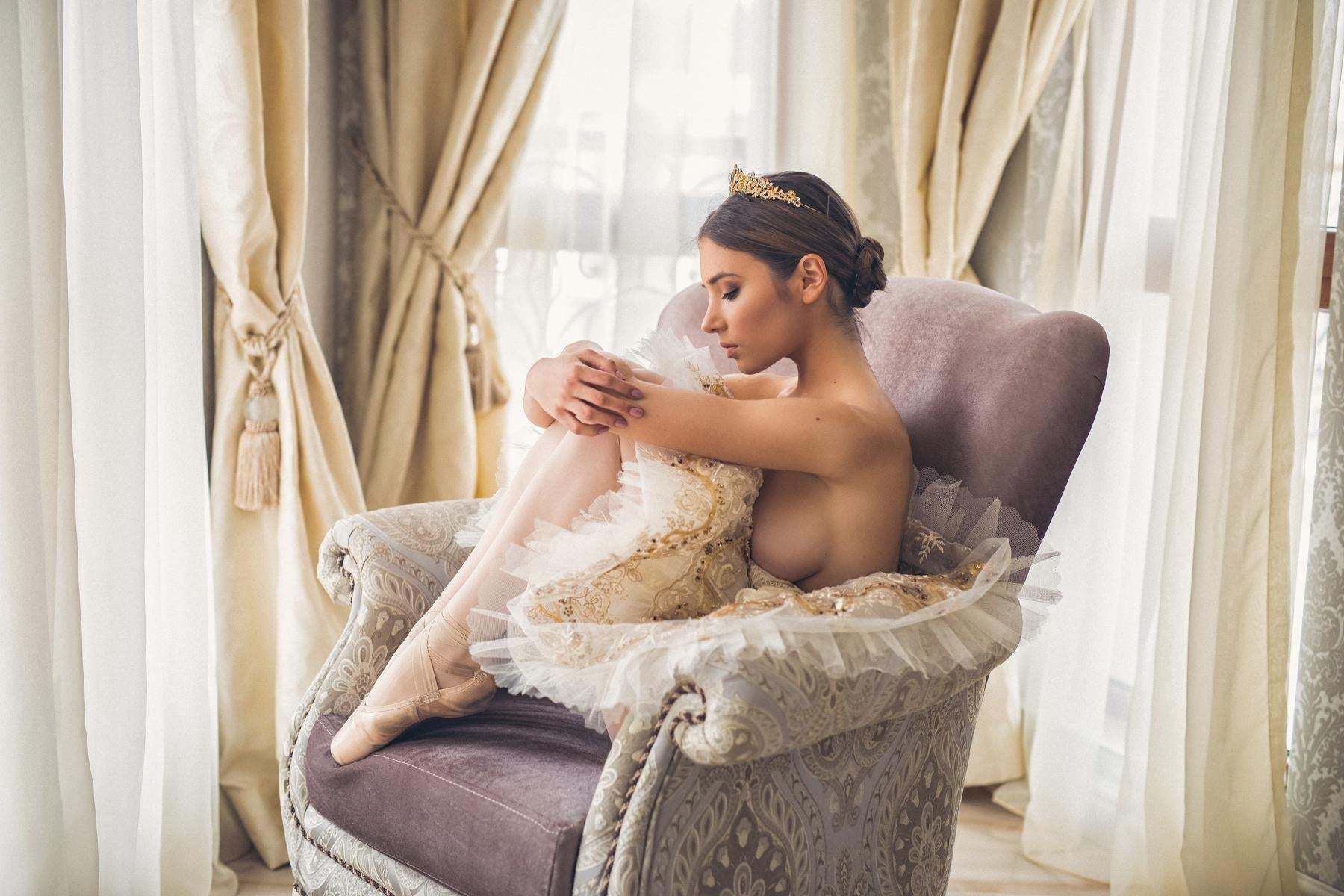 Yana - ballerina (photographer Ivan Slavov) - NSFW, Erotic, Beautiful girl, Figure, Ballet Tutu, Breast, Booty, Longpost