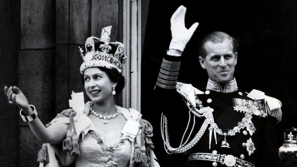 Kings can do anything! And even for love! - My, Monarchy, Great Britain, Queen Elizabeth II, Love story, Prince Philip, Longpost, England, Old photo, It Was-It Was