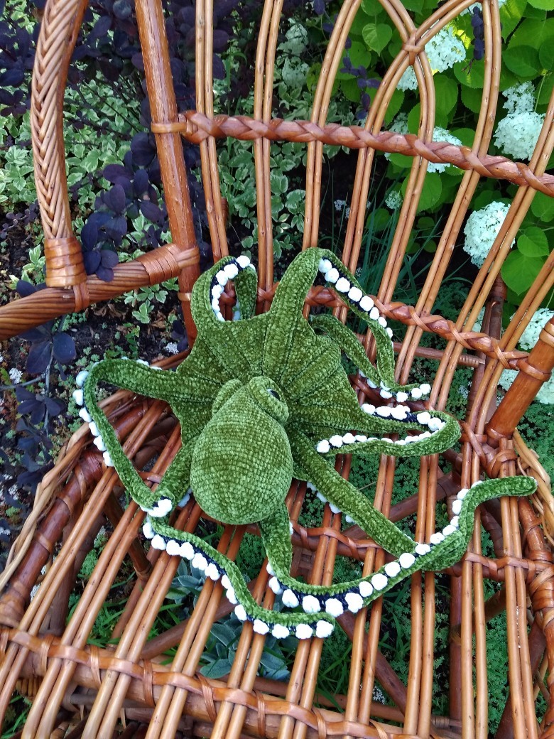 He was green - My, Octopus, Crochet, Knitted toys, Needlework without process, Longpost