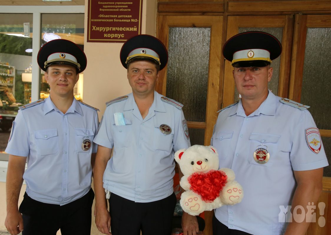 Thanks to Voronezh traffic police inspectors, a one-year-old child’s hand was saved - Gai, DPS, The rescue, Children, Voronezh, Video, Longpost, Injury, news