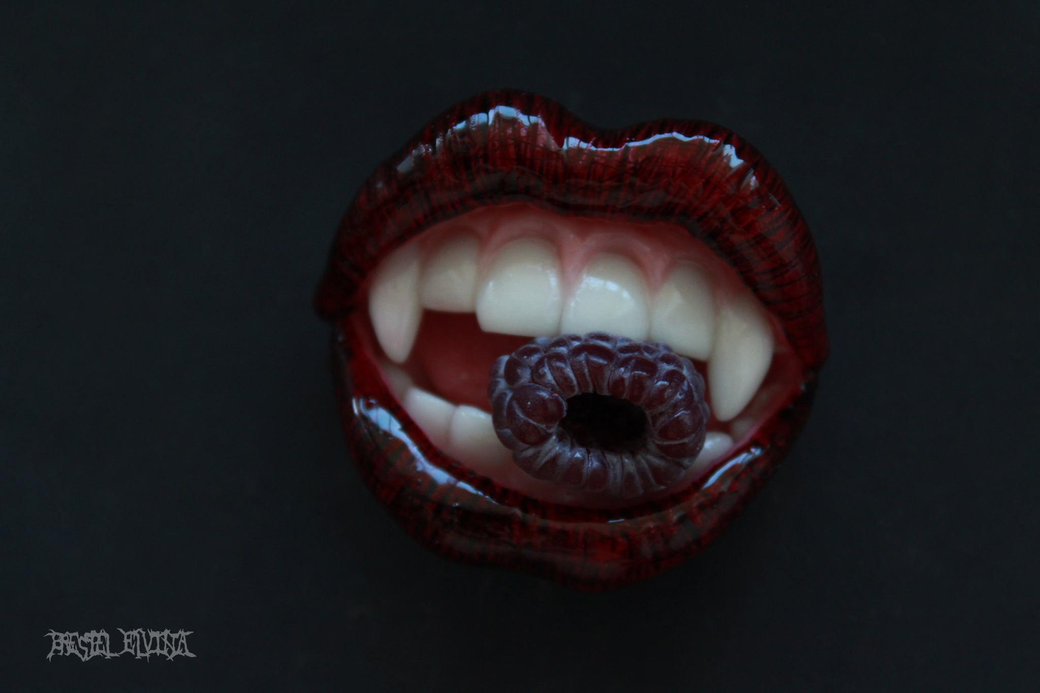 Polymer clay lips (brooch) - My, Polymer clay, Surrealism, Realism, Lips, Kripota, Needlework without process, Longpost