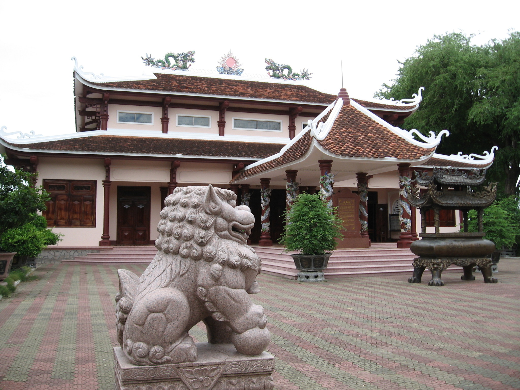 Tay Son Museum, dedicated to the People's Emperor Nguyen Hue (Quang Trung). Displaying the history of the Tay Son dynasty in fine art. - My, Story, Ethnography, Vietnam, Southeast Asia, Longpost