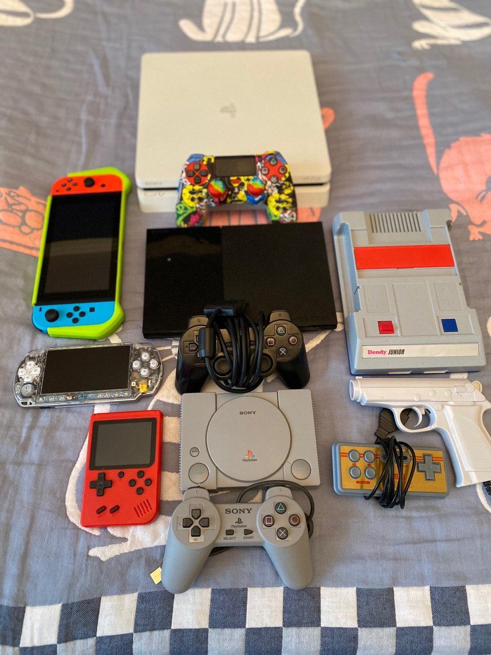 My modest collection - My, Friday, Collection, Sony, Nintendo switch, Dendy, Consoles, The photo, Friday tag is mine