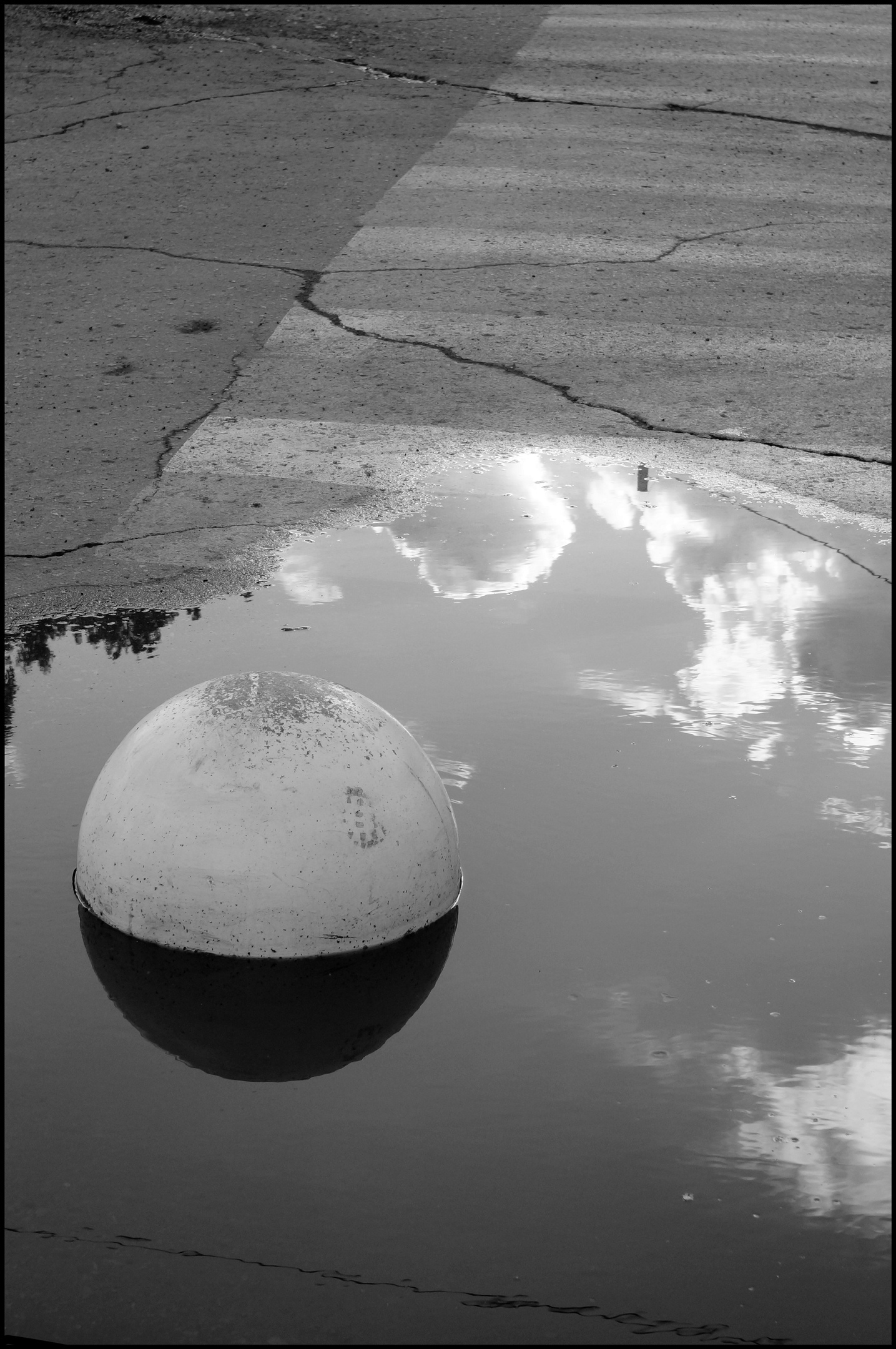 B&W Pictures (shot last year) - My, Black and white photo, Film, Numbers, The street, Longpost