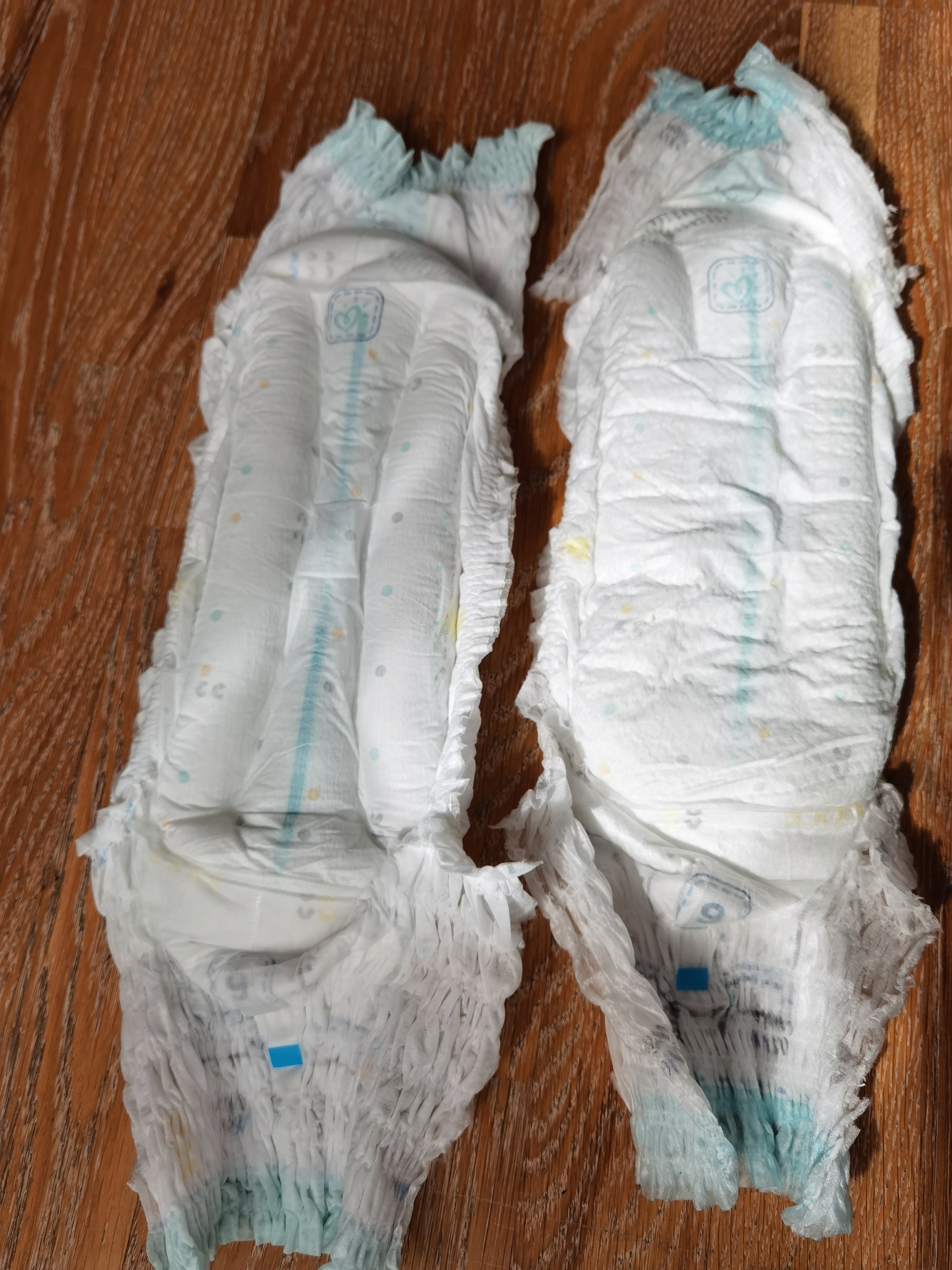 Is it a counterfeit in Detsky Mir or does Procter & Gamble not monitor quality? - My, Pampers, Procter&gamble, Child's world, Longpost, Poor quality, Video