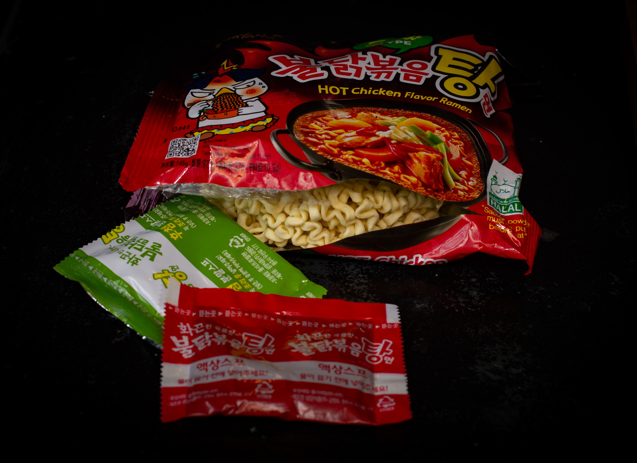 Samyang HOT chicken flavor ramen stew type - underdog of the noodle ring - My, Doshirakology, Samyang, Noodles, Longpost, Spicy