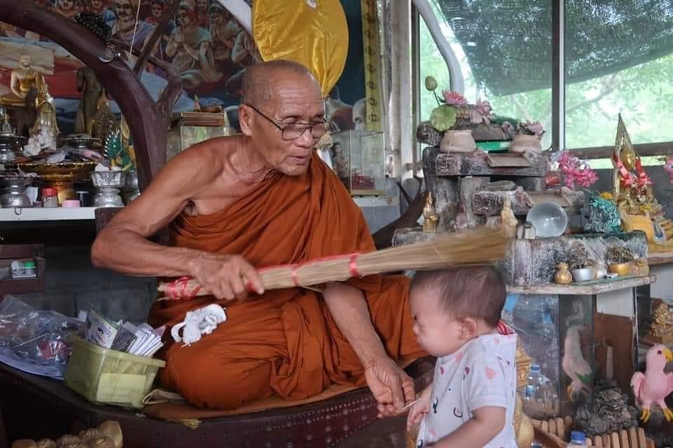 Welcome to the real world - Buddhist monks, Toddlers, Broom, Children, Religion, Buddhism