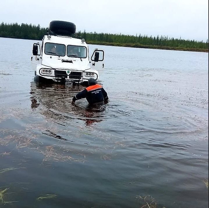 In Yakutia, a fisherman entered into hand-to-hand combat with an attacking bear... - The Bears, Wild animals, Attack, Negative, Yakutia, Incident, Teddy bears, Longpost