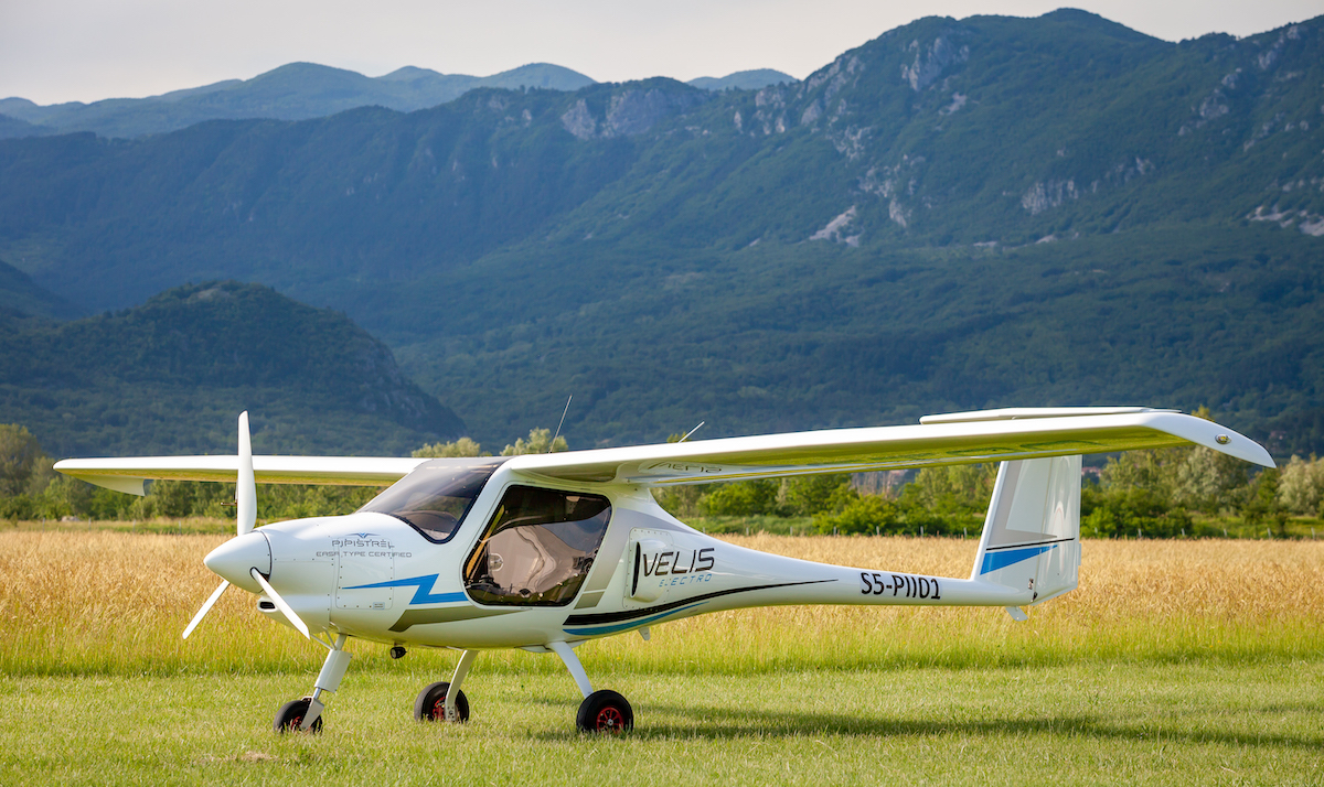 Believe it or not, this electric plane will break 7 world records in one flight - Electric aircraft, Airplane, Carbon dioxide, Flight, Guinness Book of Records, Record, World record, Longpost