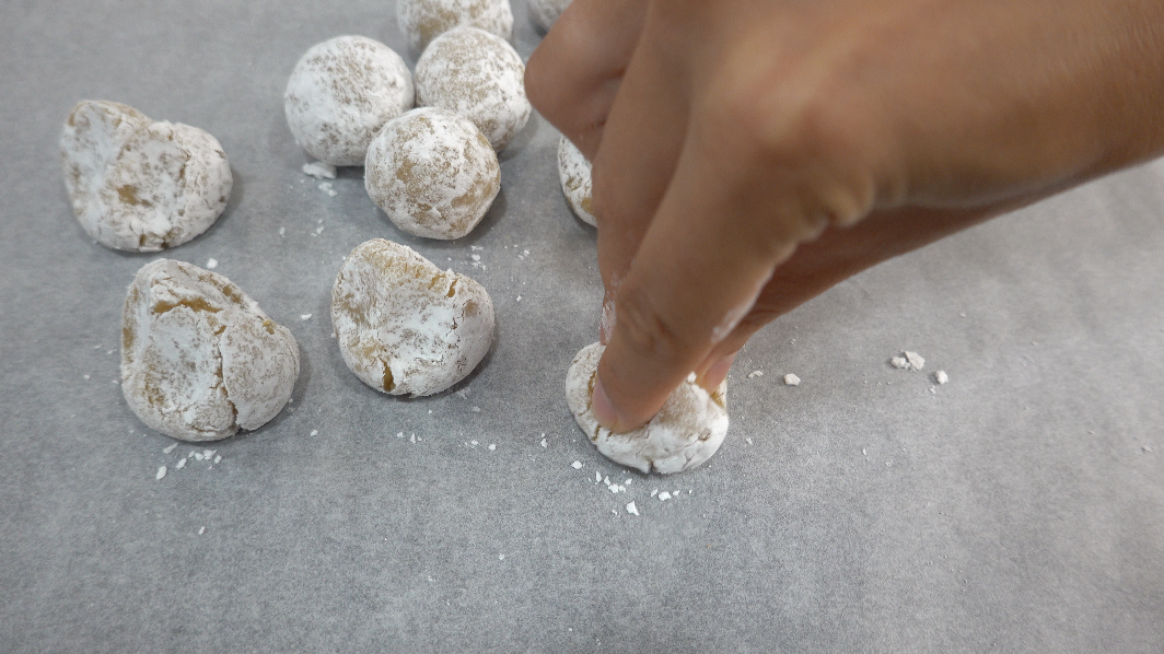 Almond cookies without a gram of flour (Italian almond flour cookies) - My, Cookies, Video recipe, Video, Longpost, Almond flour, Food, Bakery products, Almond