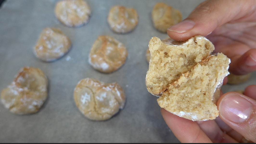 Almond cookies without a gram of flour (Italian almond flour cookies) - My, Cookies, Video recipe, Video, Longpost, Almond flour, Food, Bakery products, Almond