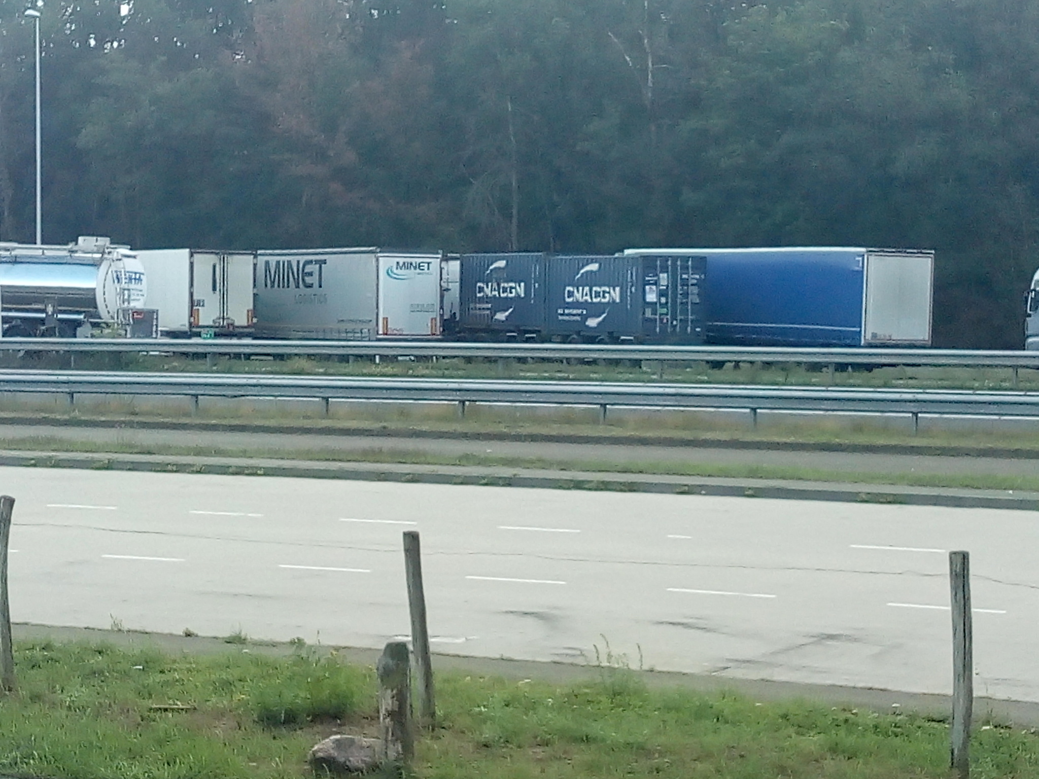 How do you like this logistics? - My, Logistics, Netherlands (Holland), Truck, Parking