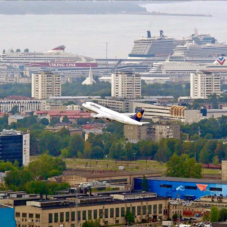 Estonia is a country of contrasts - Tallinn, Lufthansa, the USSR