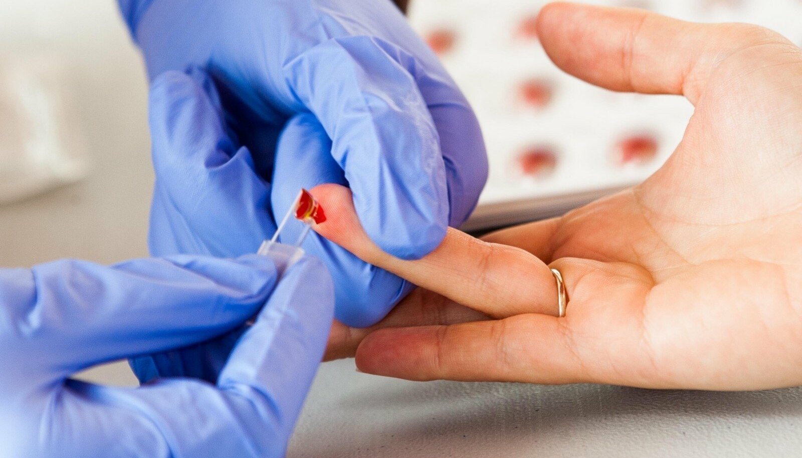 Почему кровь на анализ берут зачастую из безымянного пальца? | Пикабу