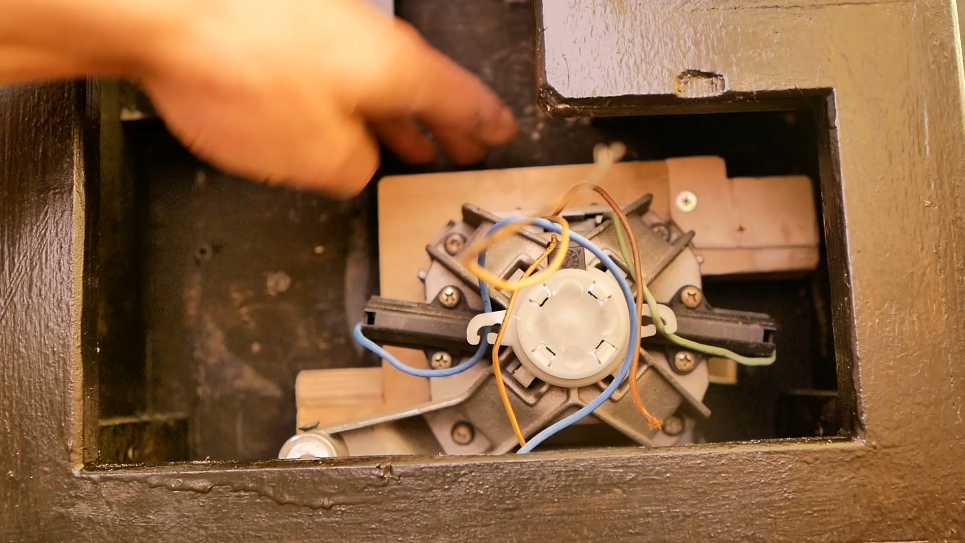 I made a grinder out of plywood to make knives. - My, Berendey, Grinder, With your own hands, Handmade, Homemade, Needlework, Machine, Tools, Video, Longpost