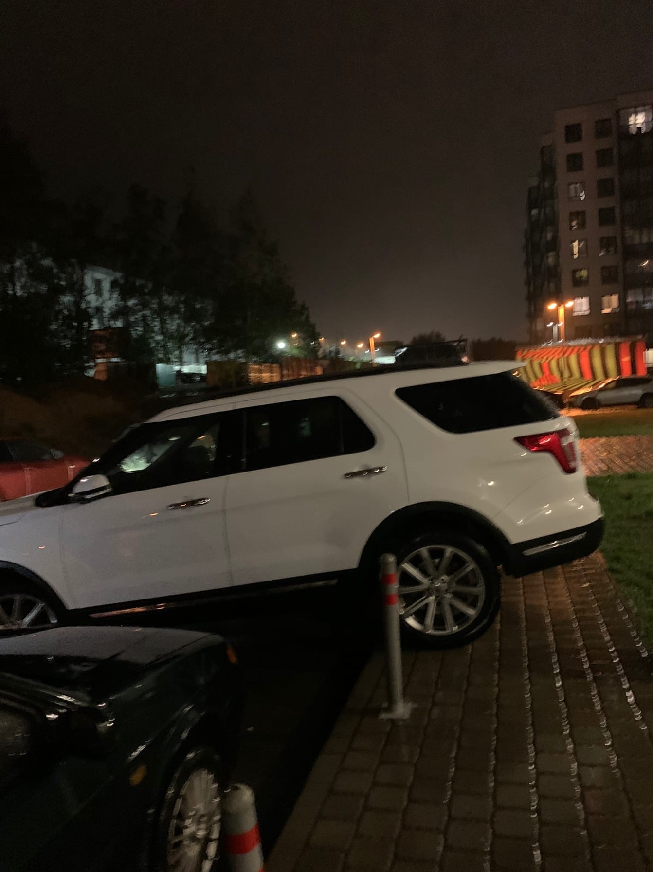 All animals are equal, but some animals are more equal than others - My, Неправильная парковка, Parking, SUV, Woman driving, Rudeness, Violation of traffic rules, Longpost, Negative