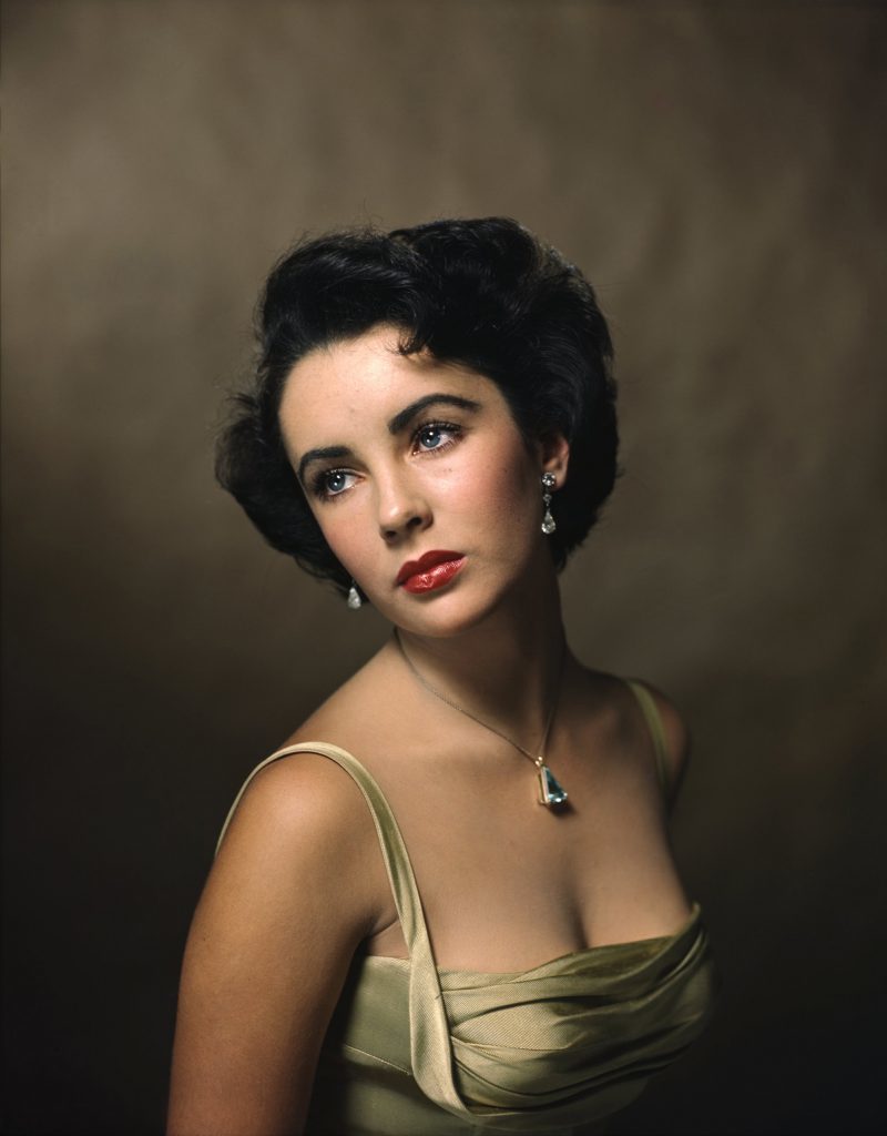 Color portrait of Elizabeth Taylor (16 years old), Oct. 1948 - The photo, 1940, Actors and actresses, Elizabeth Taylor, Longpost