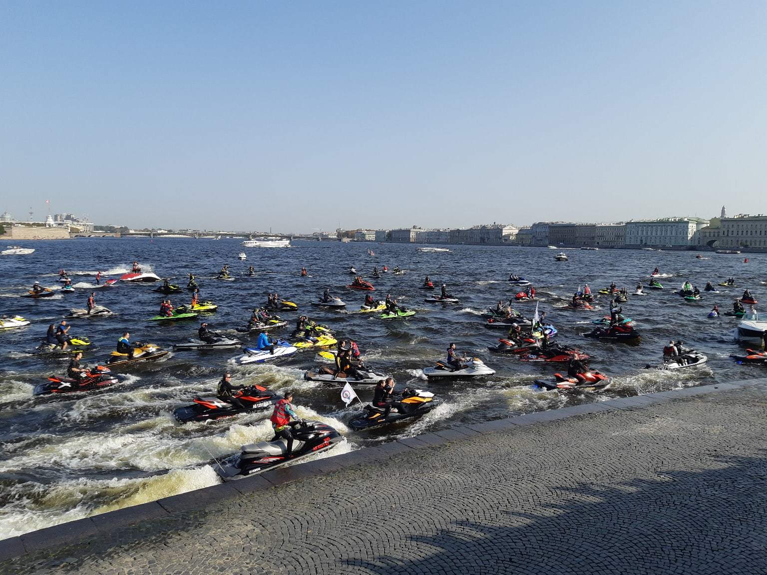 Neva River. Jet skis. St. Petersburg, September 27, 2020 - My, Jet ski, Neva River, Neva, Saint Petersburg, The photo, Tourism Day, Closing the season, Longpost