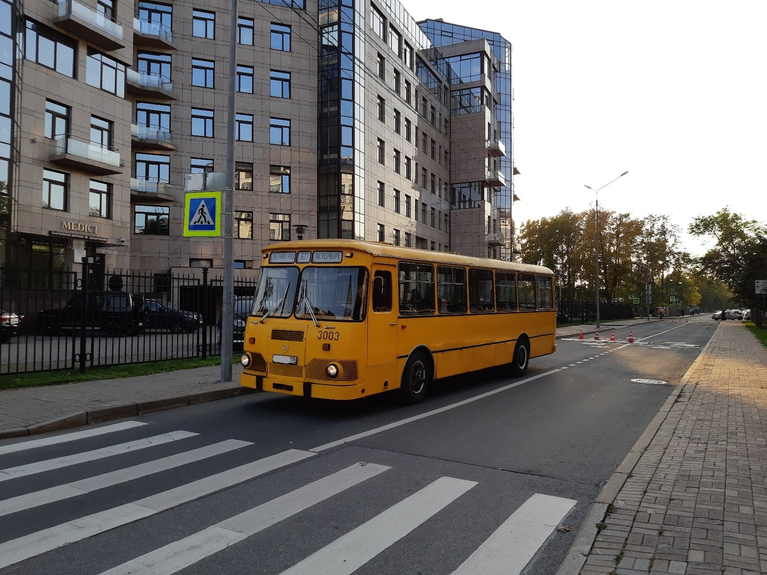 Теперь уже ретро для Питера - Моё, Луноход, Фотография, Санкт-Петербург, Лиаз-677, Длиннопост, Видео