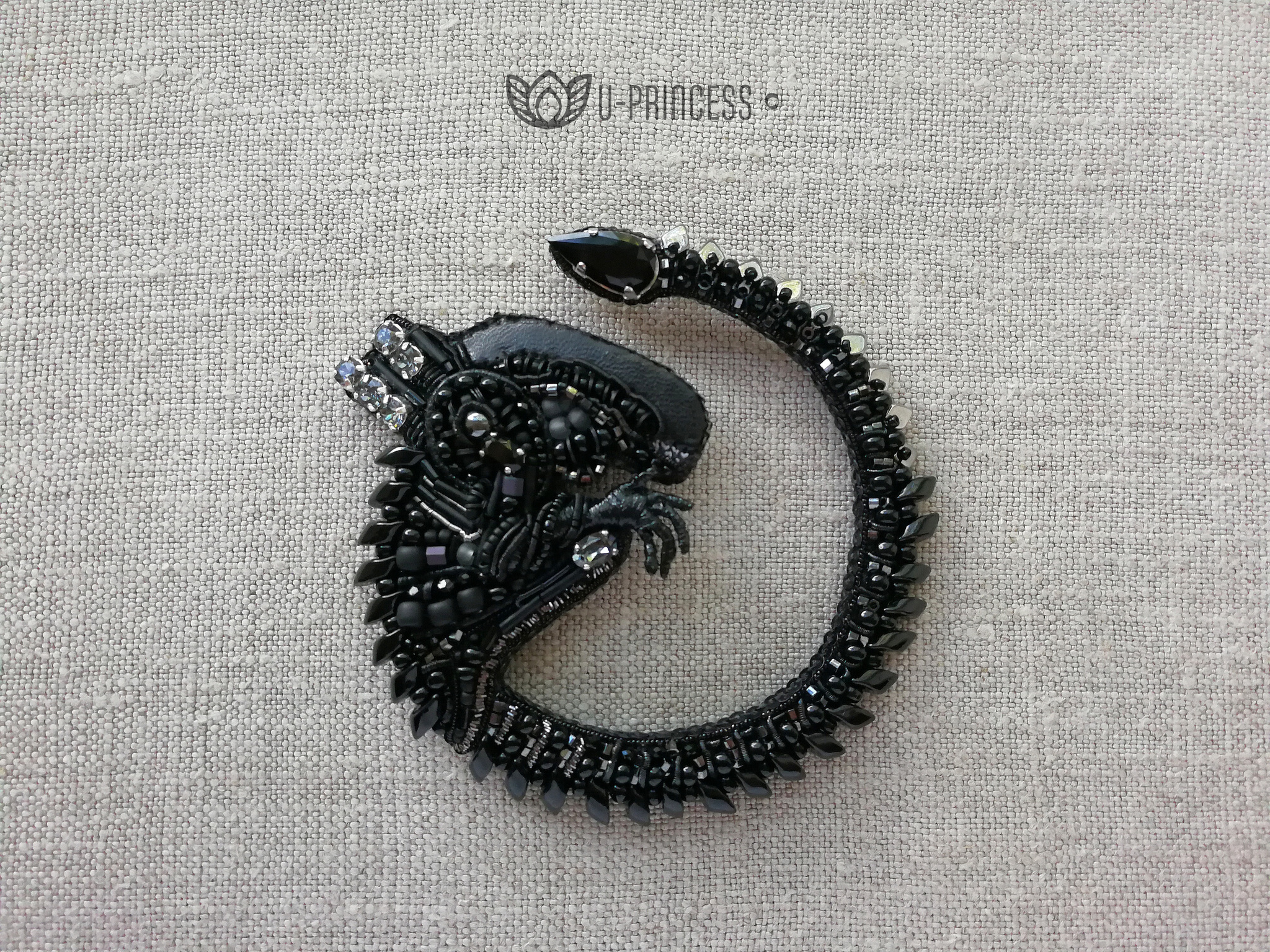 Xenomorph Squad (beaded brooches) - My, Beads, Brooch, Stranger, Handmade, Needlework without process, Hobby, Embroidery, Xenomorph, Longpost