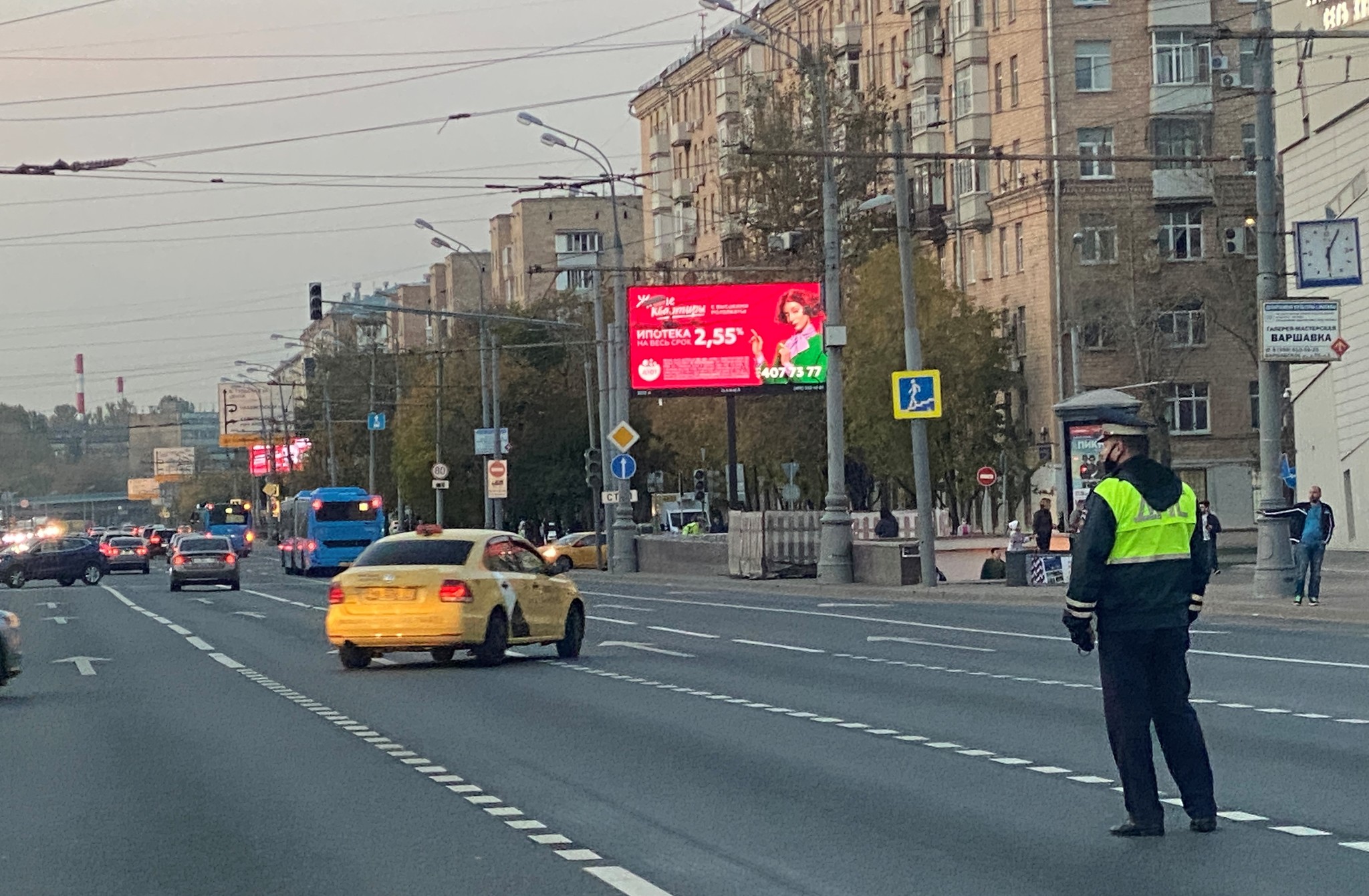 Теперь я в жизни видел всё. Регулировщик ДПСник в Москве - Моё, ДПС, Светофор, Пробки, Москва