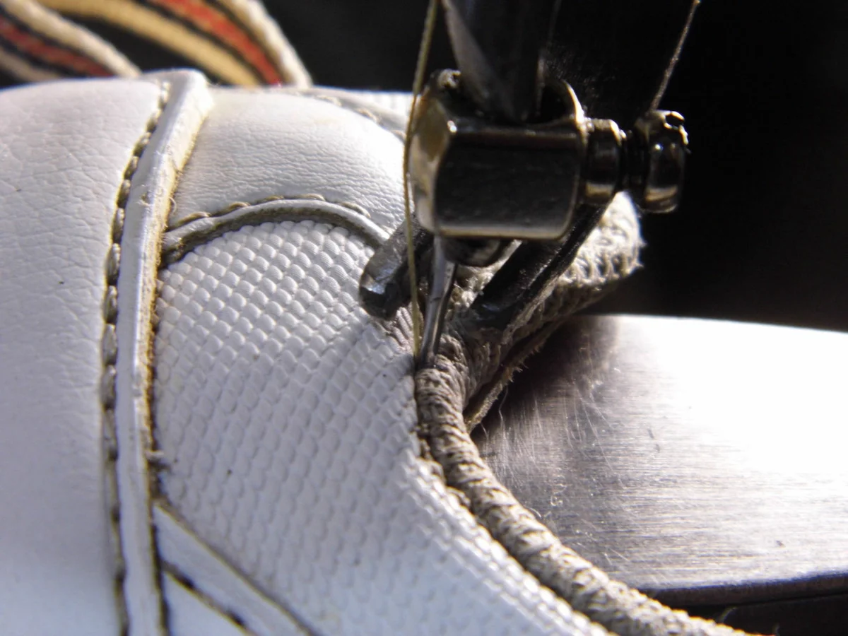 Fabric in the heels of sneakers - My, Shoe repair, Backdrops, Sneakers, Mat, Longpost, Shoes