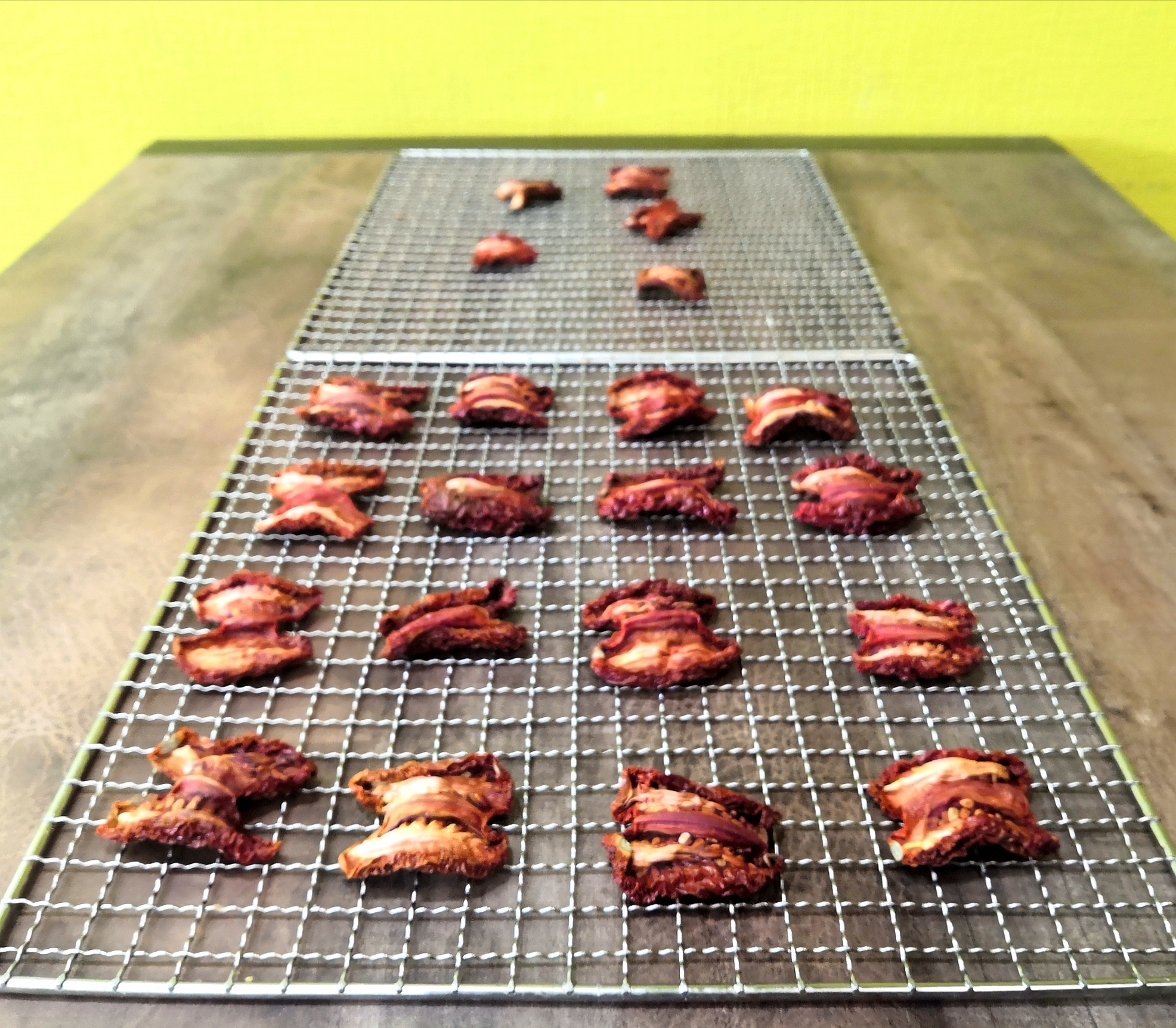 Drying food. Sweet peppers and tomatoes - My, Blanks, Food, Tourism, Hike, The mountains, Longpost, Recipe, Cooking, Drying