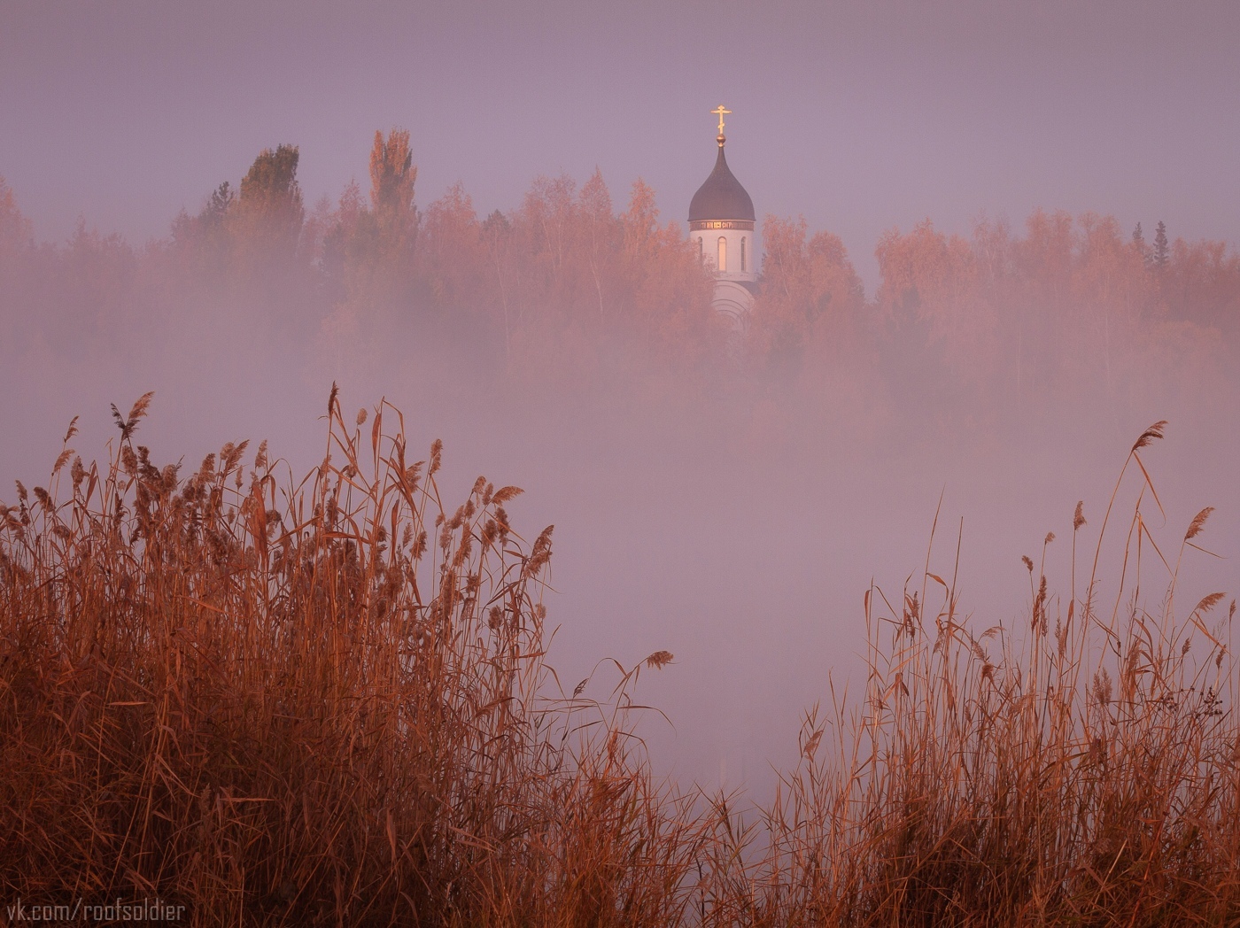 Autumn in Omsk, Victory Park - My, Omsk, Russia, The photo, Photographer, Alexey Golubev, Street photography, Landscape, Church, Fog, Autumn, Lake, Canon