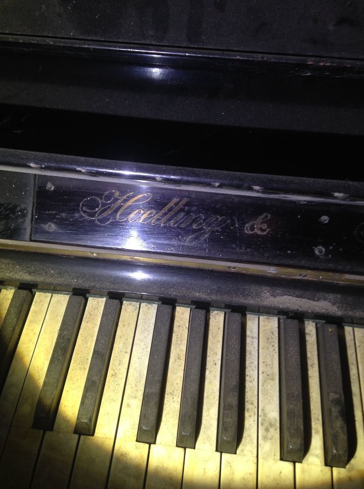 Found an old Hoelling and Spangenberg piano in an abandoned place - My, Dnipropetrovsk, Dnieper, Abandoned house, Abandoned, Ekaterinoslav, Fuck aesthetics, Longpost