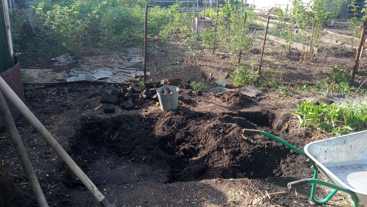 Construction of a country toilet with shower. Part 1 - My, Dacha, Toilet, With your own hands, Building, Longpost