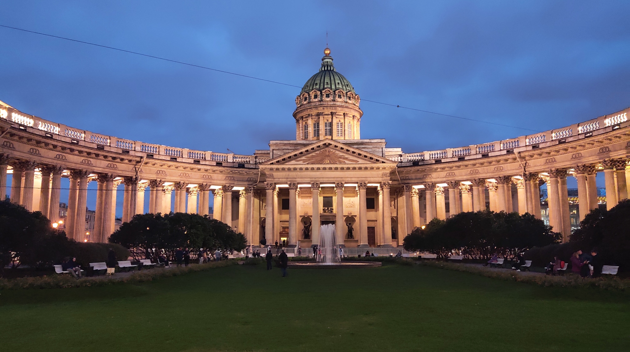 As many tourists do, after visiting another city, they post photos. So everyone can see that they were in this city - My, Saint Petersburg, The sun, Longpost