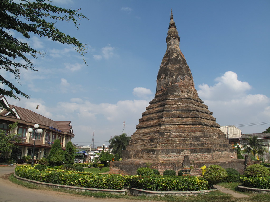 Vientiane is a city of legends and ancient temples. That Dam Stupa. Simuang Temple and temples on Settathirata Avenue - My, Vientiane, Temple, Asia, Travels, Longpost