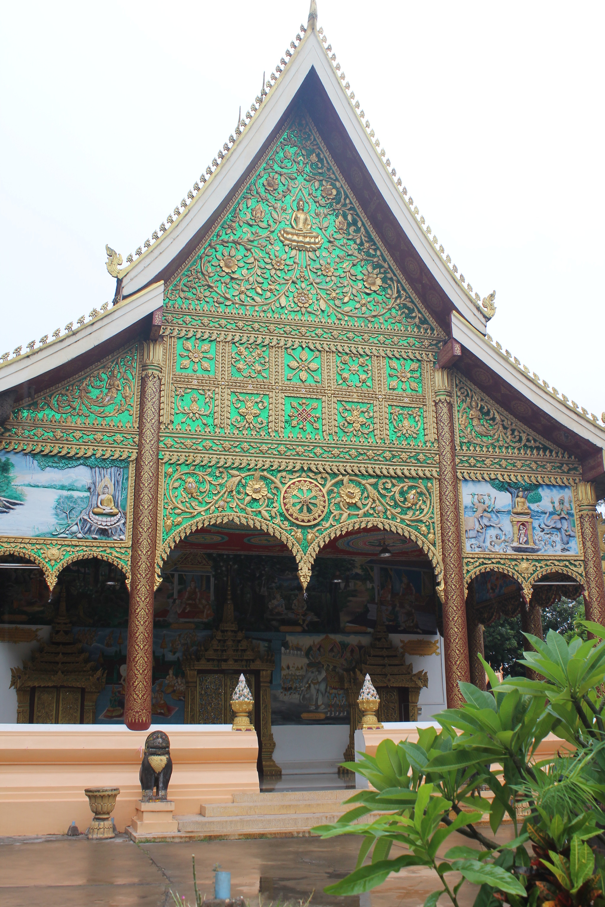 Vientiane is a city of legends and ancient temples. That Dam Stupa. Simuang Temple and temples on Settathirata Avenue - My, Vientiane, Temple, Asia, Travels, Longpost