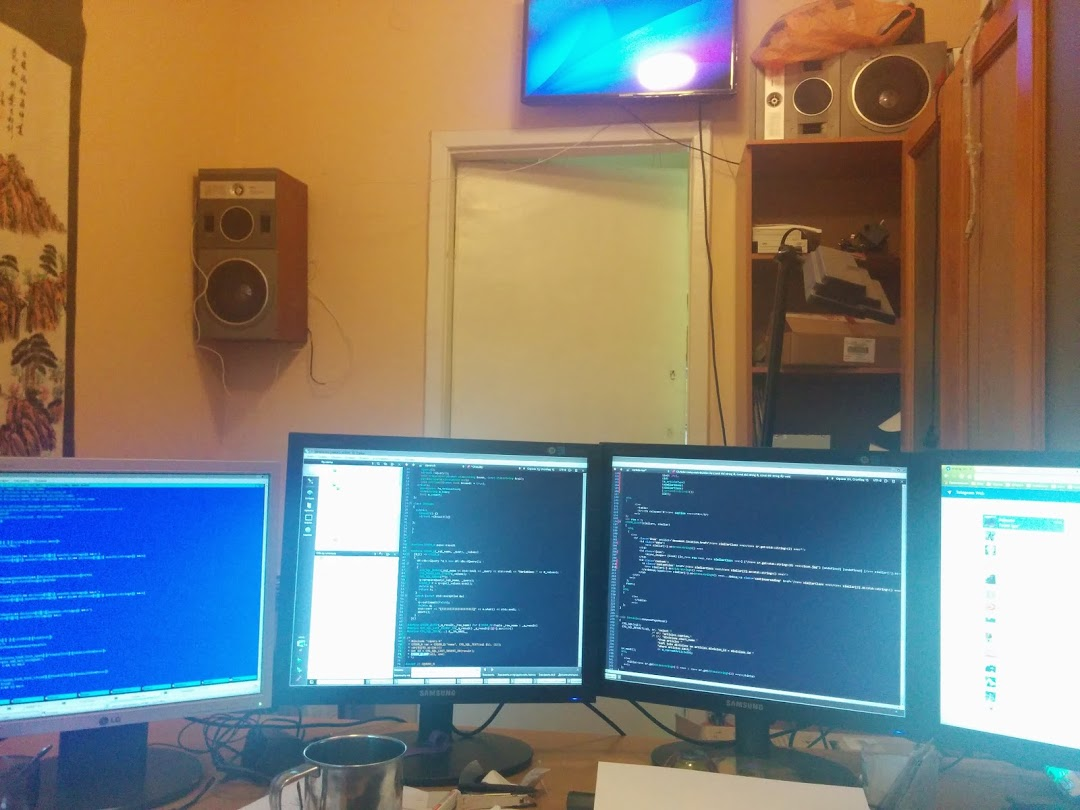 About monitors - My, Монитор, IT, Computer hardware, Desktop, Workplace, Video, Longpost