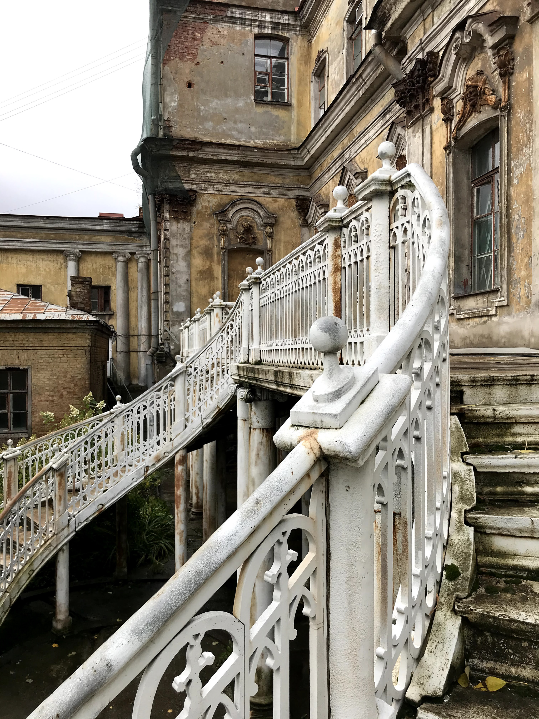 Staircase of the Demidov mansion - My, Demidov, Mansion, Manor, Saint Petersburg, Abandoned, Stairs, Longpost