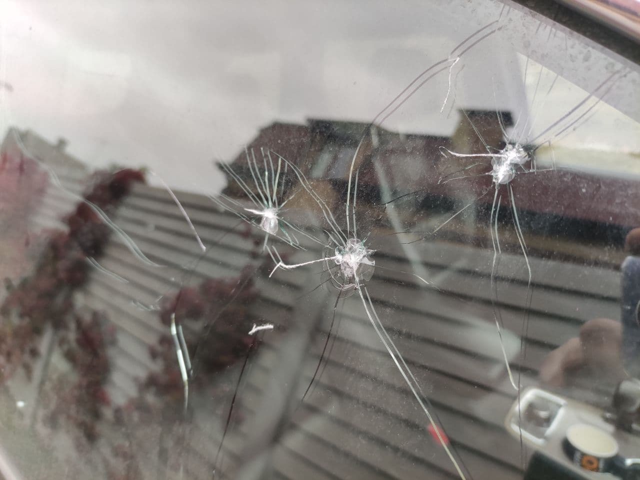 How to check the strength of a car glass - My, Broken glass, Negative, Vandalism