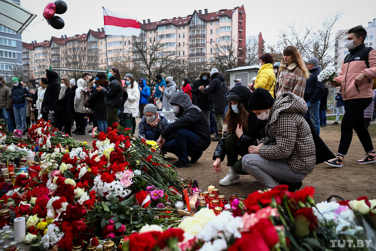 Так сегодня выглядит «Площадь перемен» на второй день после смерти жестоко избитого минчанина - Республика Беларусь, Протесты в Беларуси, Сочувствие, Скорбь, Политика, Длиннопост