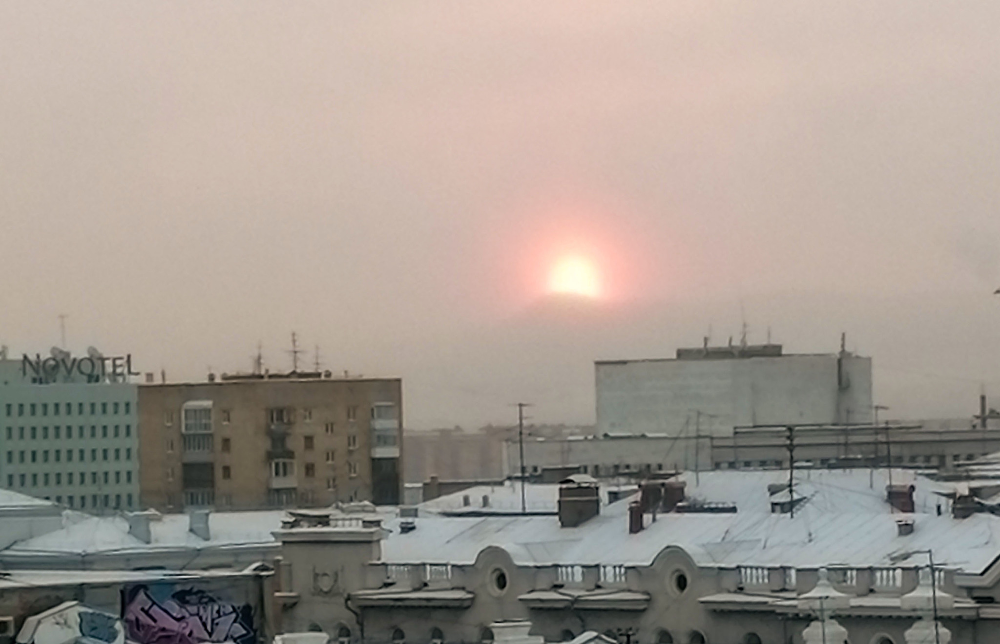 Krasnoyarsk dawn - My, Krasnoyarsk, Black Sky Mode, dawn, The sun