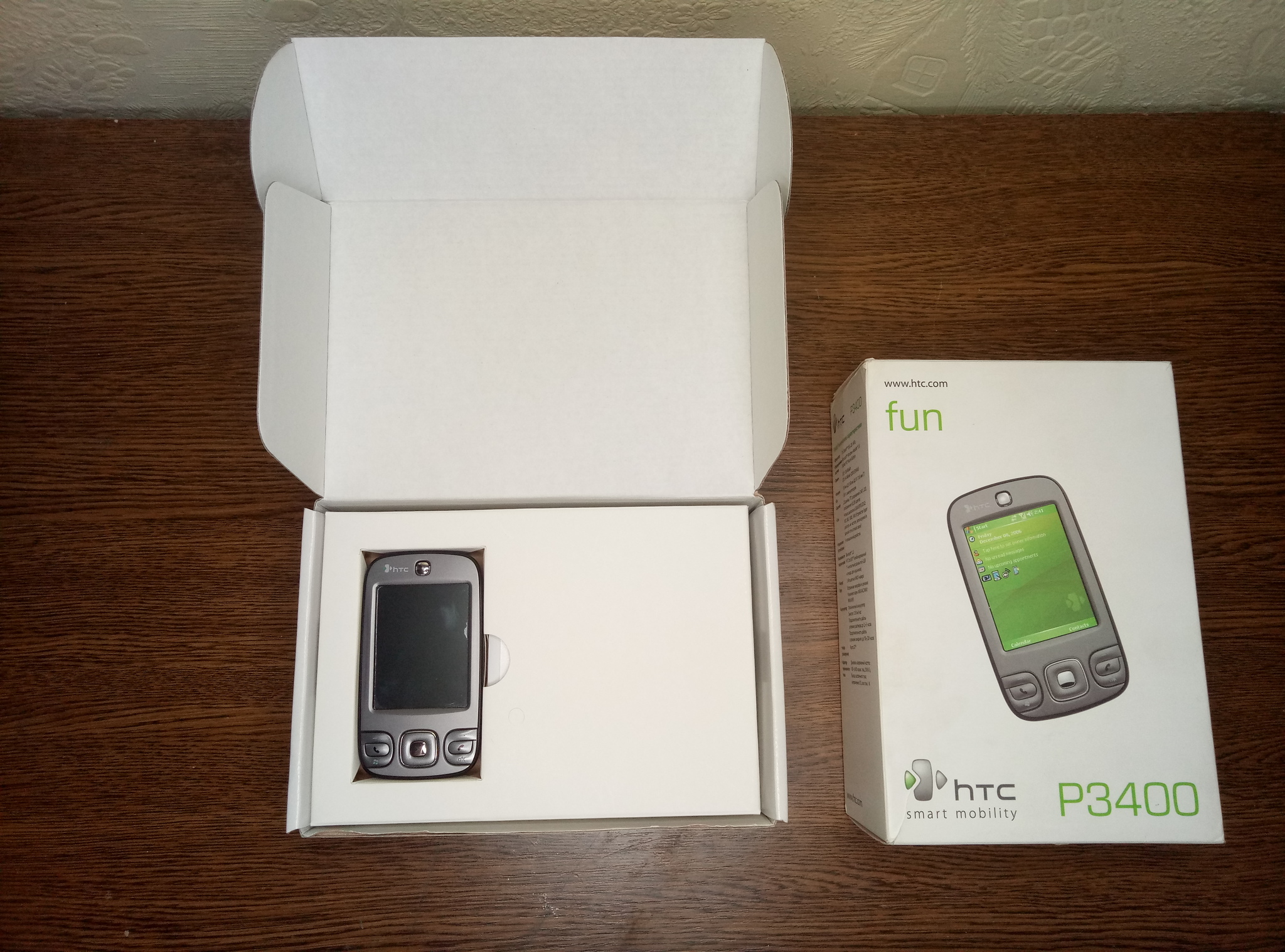 Review on HTC Gene. Part 1: Unboxing - My, Unpacking, Kpc, Windows mobile, Longpost