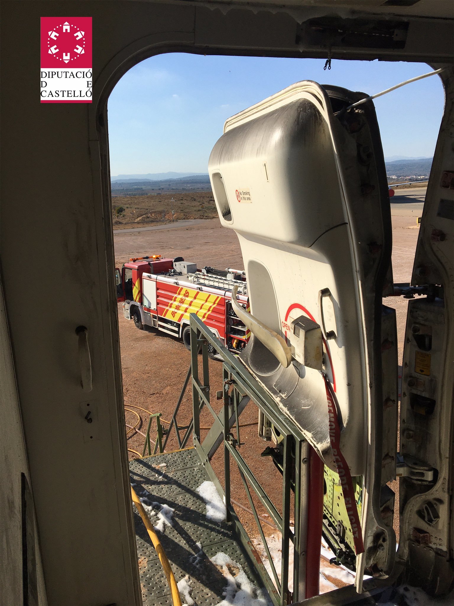 British Airways Boeing 747 catches fire in Spain - Aviation, Spain, Boeing 747, British Airways, Fire, Vertical video, Video, Longpost