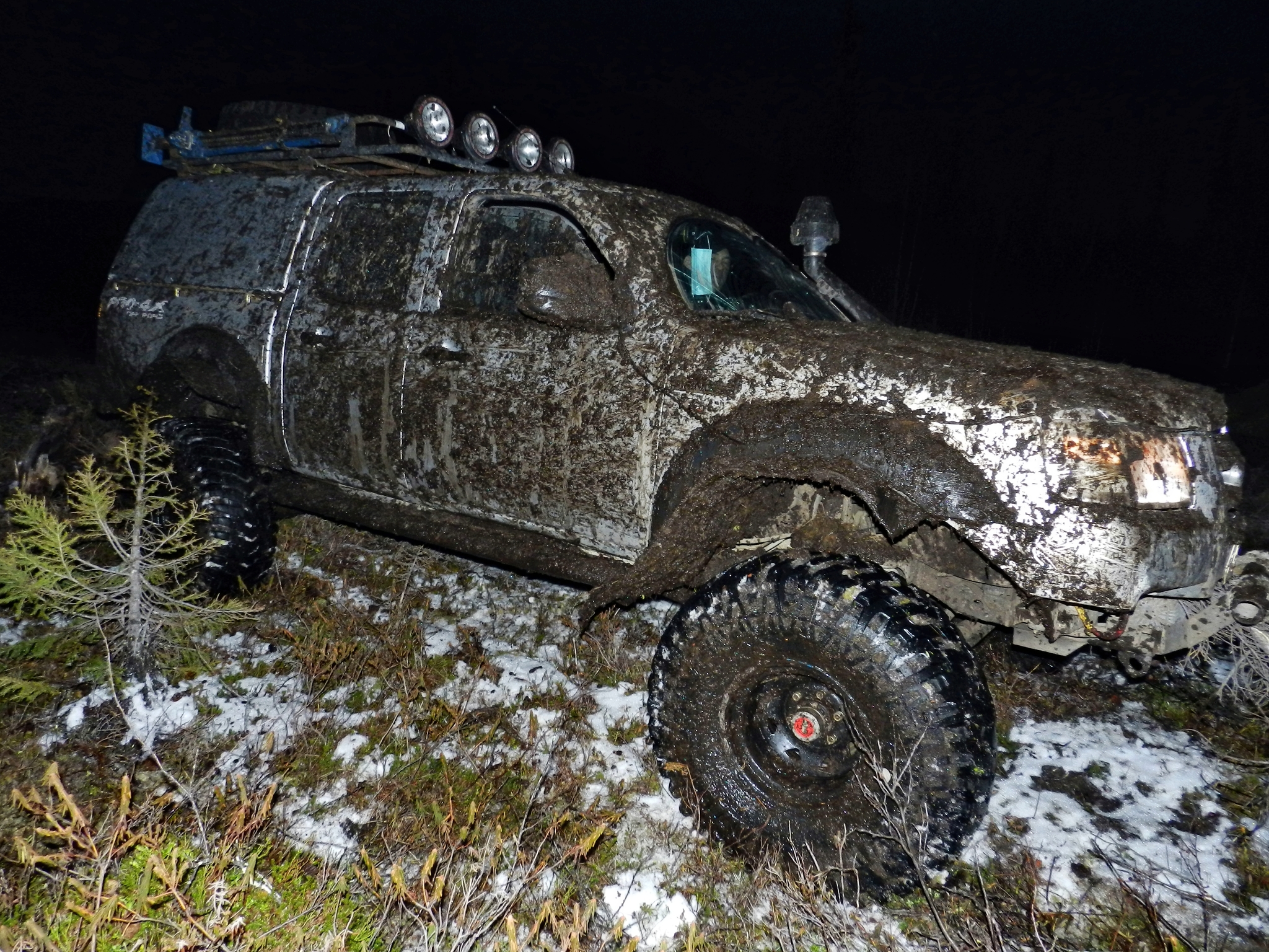 This route will be remembered for a long time! 3 km in 12 hours! Niva was abandoned for the night. 4x4, PerekatiKolsky - My, Offroad, Jeep Grand Cherokee, Jeep, Ford, Niva, 4x4, Pokatushki, Navigator, Murmansk, Kola Peninsula, Swamp, Power lines, Route, Departure, Breaking, Windlass, Колесо, Arctic, Chevrolet niva, Video, Longpost