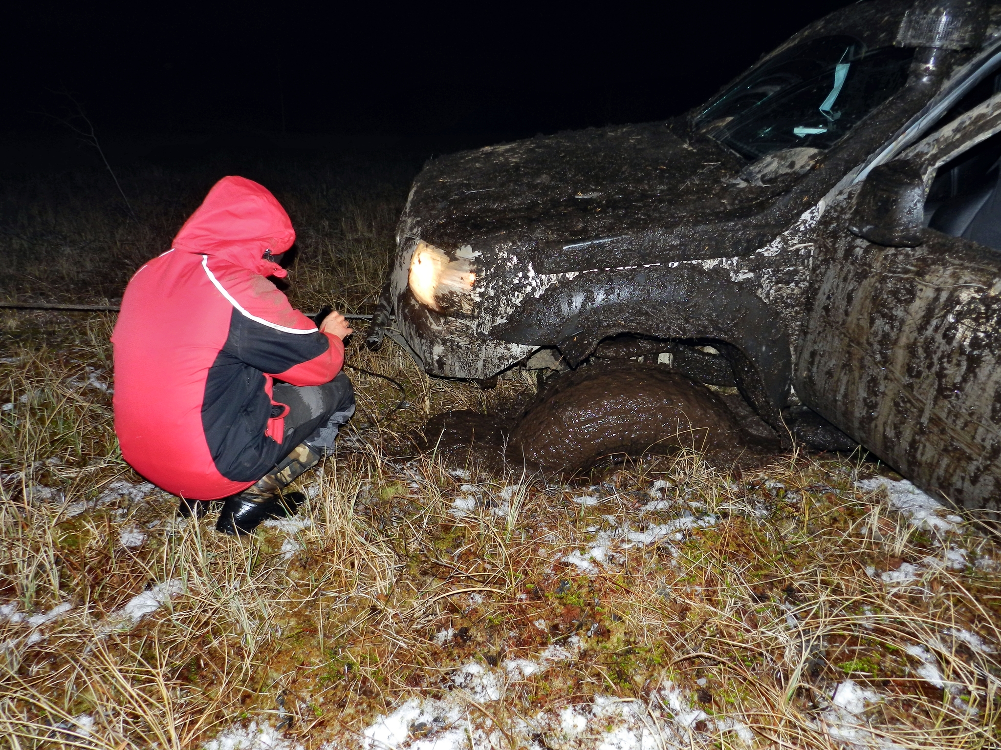 This route will be remembered for a long time! 3 km in 12 hours! Niva was abandoned for the night. 4x4, PerekatiKolsky - My, Offroad, Jeep Grand Cherokee, Jeep, Ford, Niva, 4x4, Pokatushki, Navigator, Murmansk, Kola Peninsula, Swamp, Power lines, Route, Departure, Breaking, Windlass, Колесо, Arctic, Chevrolet niva, Video, Longpost