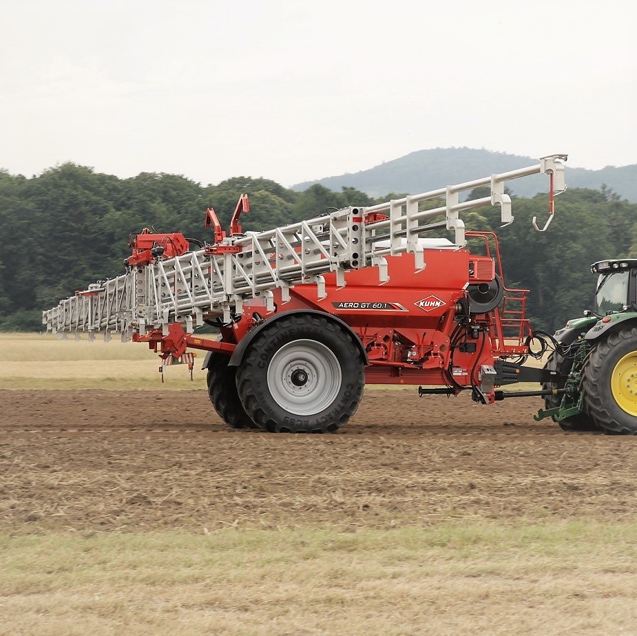 KUHN have updated the Aero GT 60.1 boom spreader... - Agroscout360, Fertilizers, Agronews360, Longpost, Spreader, Kuhn, Agricultural machinery