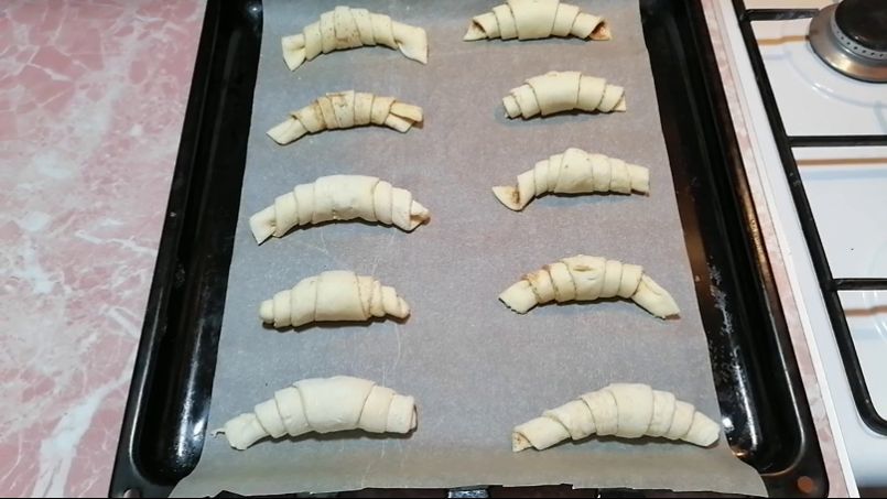 Croissants (plain) - My, Cooking, Recipe, Croissants, Easy, At home, Longpost, Video, Video recipe