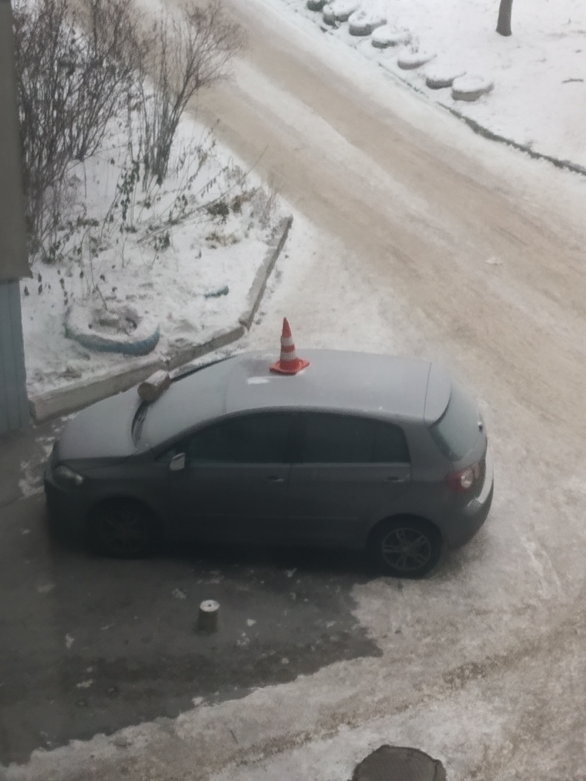 Last warning - My, Неправильная парковка, Neighbours, Warning, Road cone