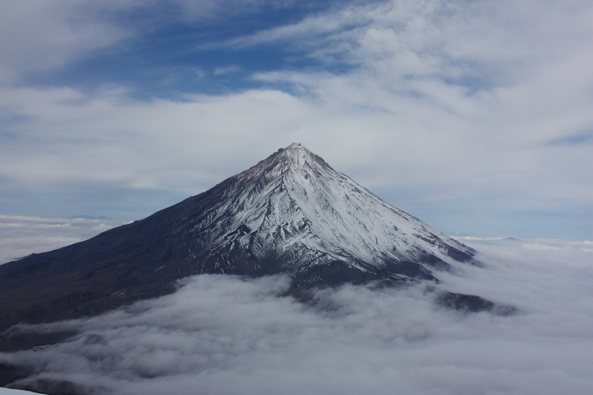 Attractive North - Volcanoes of Kamchatka - My, The photo, Nature, The mountains, Volcano, Autumn, Kamchatka, Volcanoes of Kamchatka, Longpost